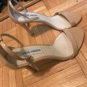 Steve Madden nude strappy heels